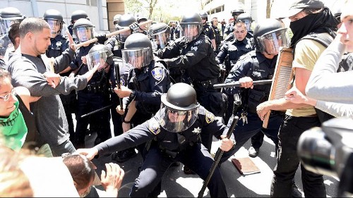 Trump jokes about protest in California
