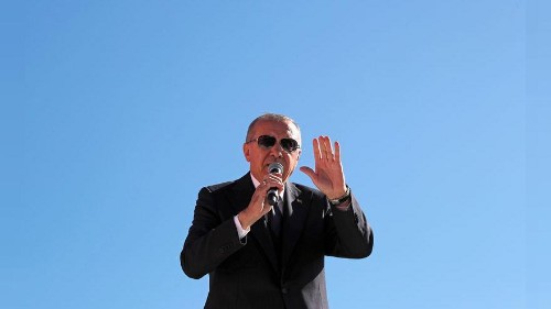 إردوغان: من يشترون العملة الأجنبية توقعا لهبوط الليرة سيدفعون "ثمنا باهظا"