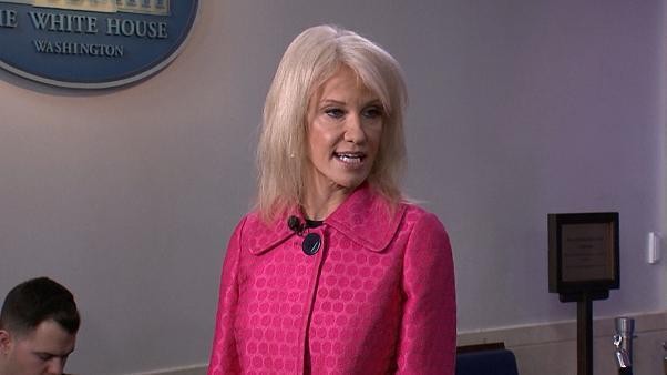 مشاجره مشاور کاخ سفید و خبرنگاران بر سر حمله به مراکز فرهنگی ایران