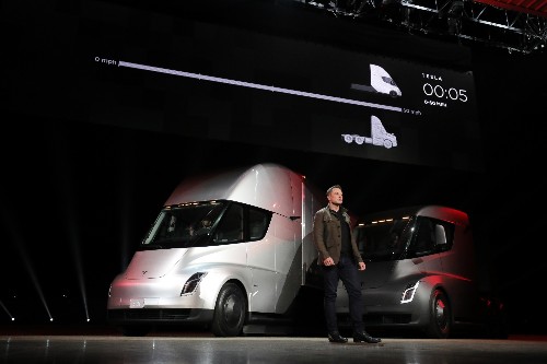 Tesla to help build on-site charging stations for its first Semi customers