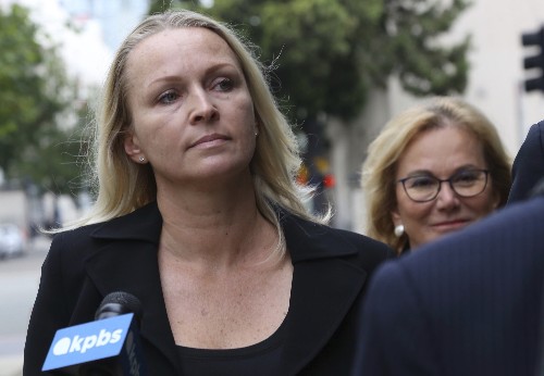 Indicted congressman's wife heads to court to change plea