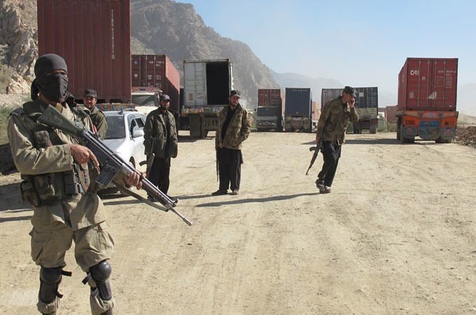 Pakistan army 'kills dozens of Taliban'