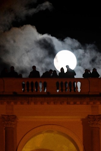 The First Supermoon of 2018 in Pictures