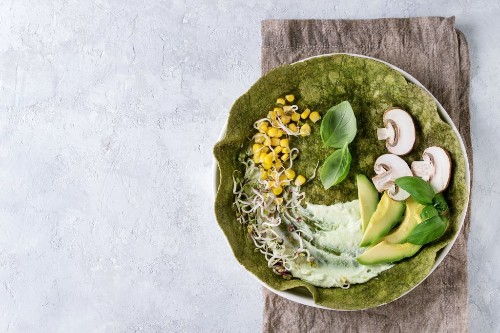 8 Vegan and Vegetarian Magazines That’ll Make You Want to Take the Plunge