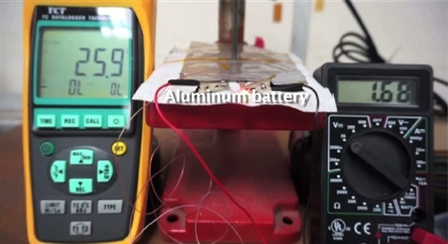 Stanford Scientists Demo Promising Aluminum-Ion Battery