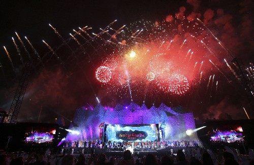 Dubai firm pays $7.5M for cancelling Six Flags park plans