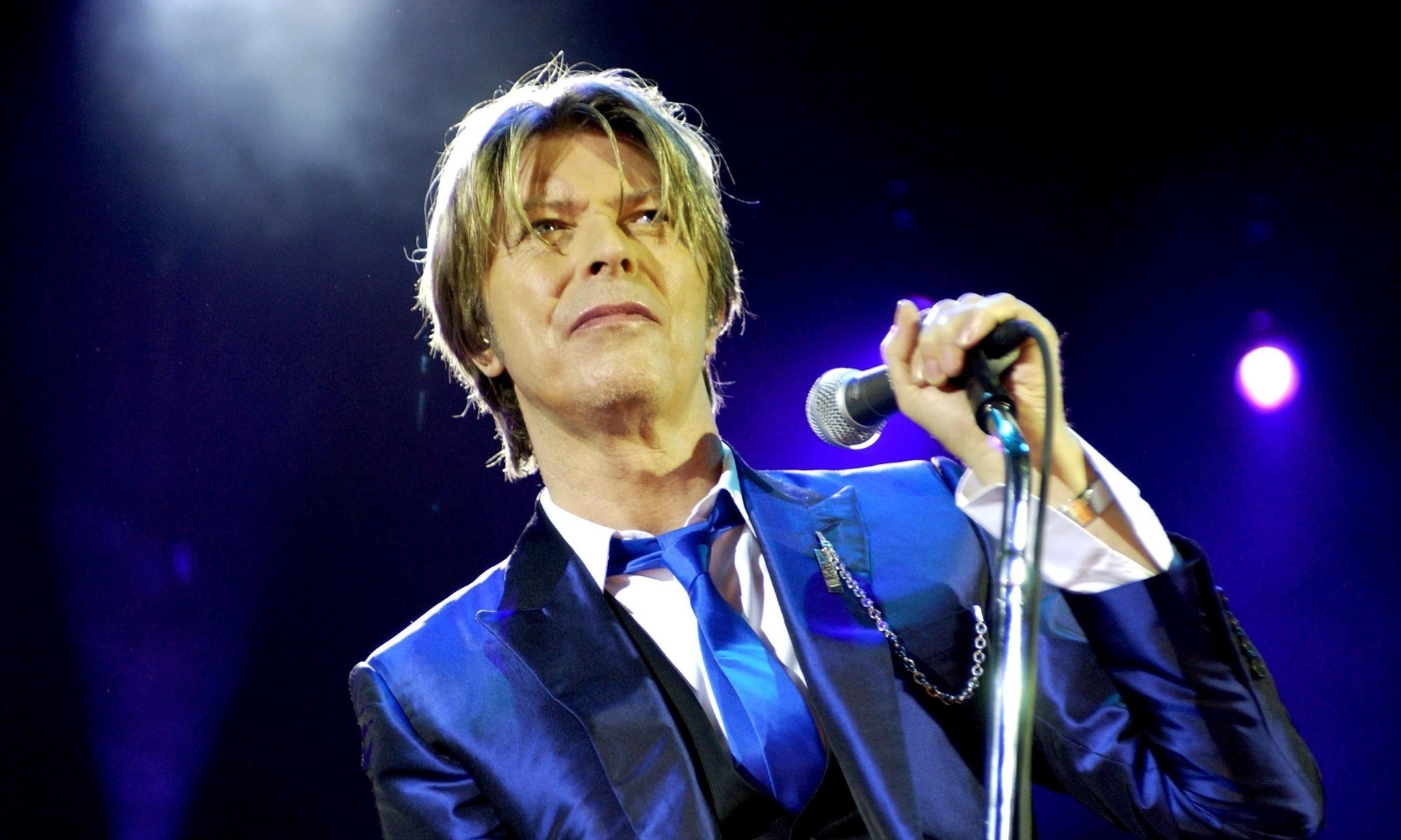 David Bowie: Back in the spotlight, still refusing to play along