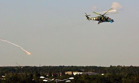 Poroshenko promises calm 'in hours' amid battle to control Donetsk airport