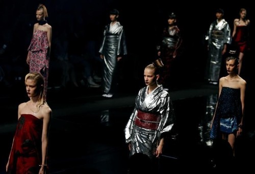 Japanese rocker's modern kimonos kick off fashion week in Tokyo