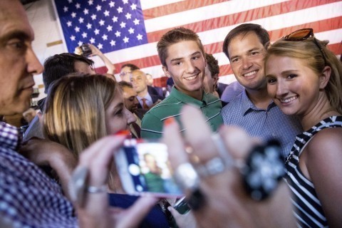 At Cleveland bar, Marco Rubio draws cheers from young Republicans