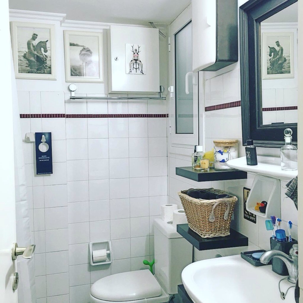 Bathroom deco idea