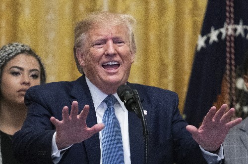 Trump signs proclamation restricting visas for uninsured