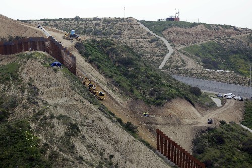 Senate GOP effort on Trump border wall seems to fall short