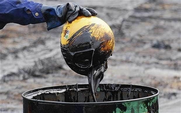 Oil drops to $48 as Gulf official says Opec will keep pumping