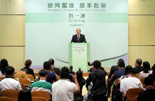 Gambling hub Macau chooses Beijing-backed man as leader