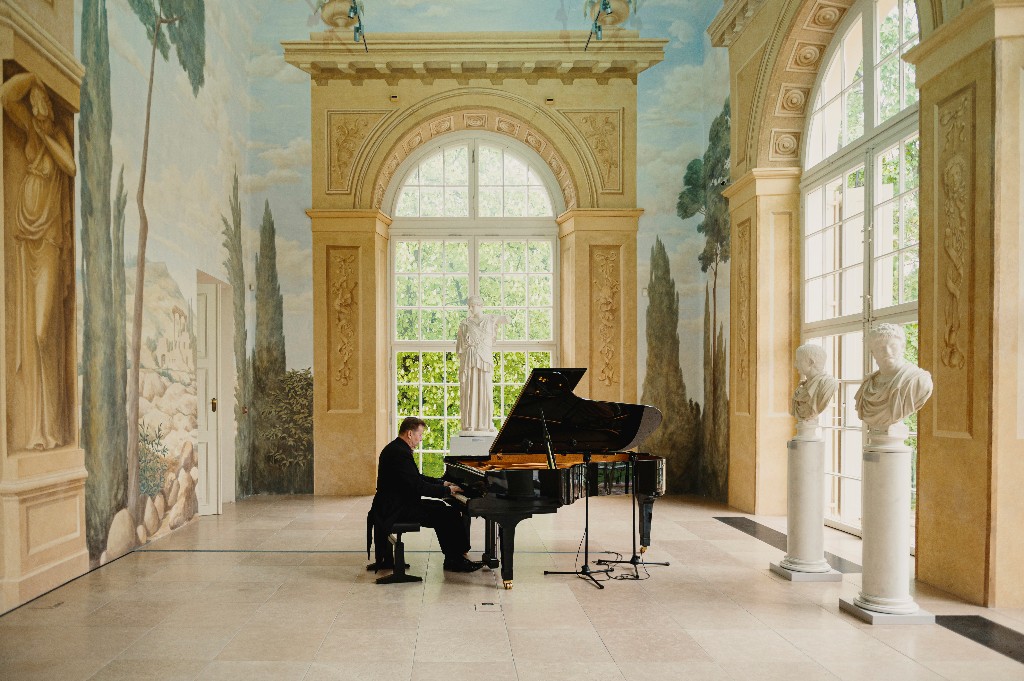 Warsaw's open-air Chopin concerts move online due to coronavirus