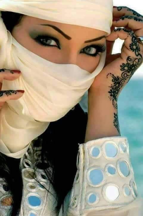 “ 💚#كلن__يشـوف__الناس__بعيون__طبعه 🖤 💛 #وانا__اشوف__الناس__بعيون__طبعي💜 ❤#نسخت__طبع__الطيب__مليون__طبعه💟 💙#وحسبت__كل__الناس__بالطيب__ربعي❤