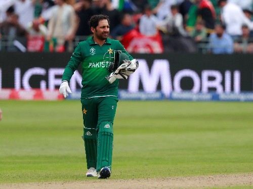 Cricket: Captain Sarfaraz urges Pakistan to improve fielding against India