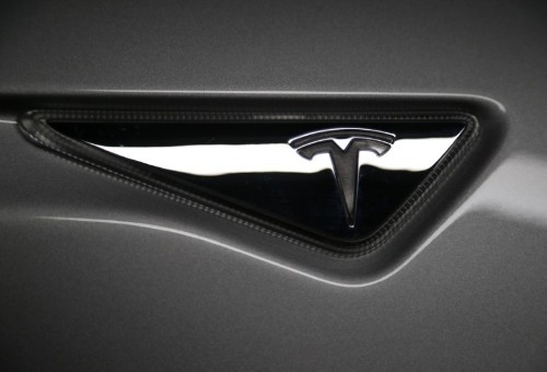 U.S. board to vote on likely cause of Tesla 'Autopilot' crash
