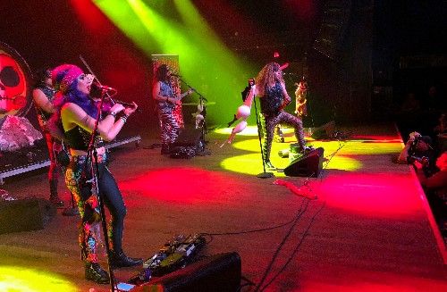 Metal or mariachi? Metalachi offers best of both music worlds