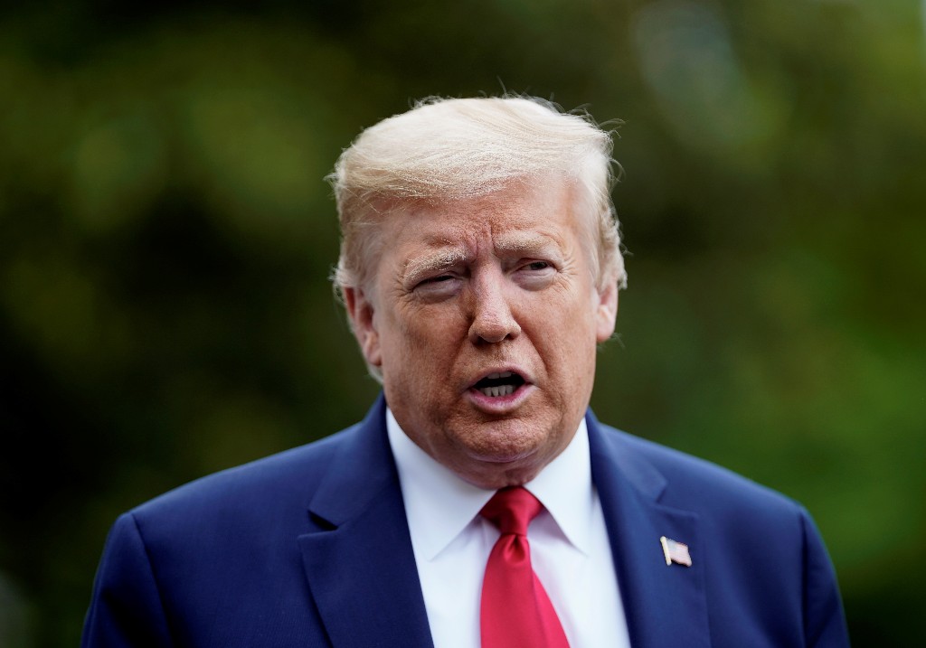 Trump praises return of live golf, even without fans