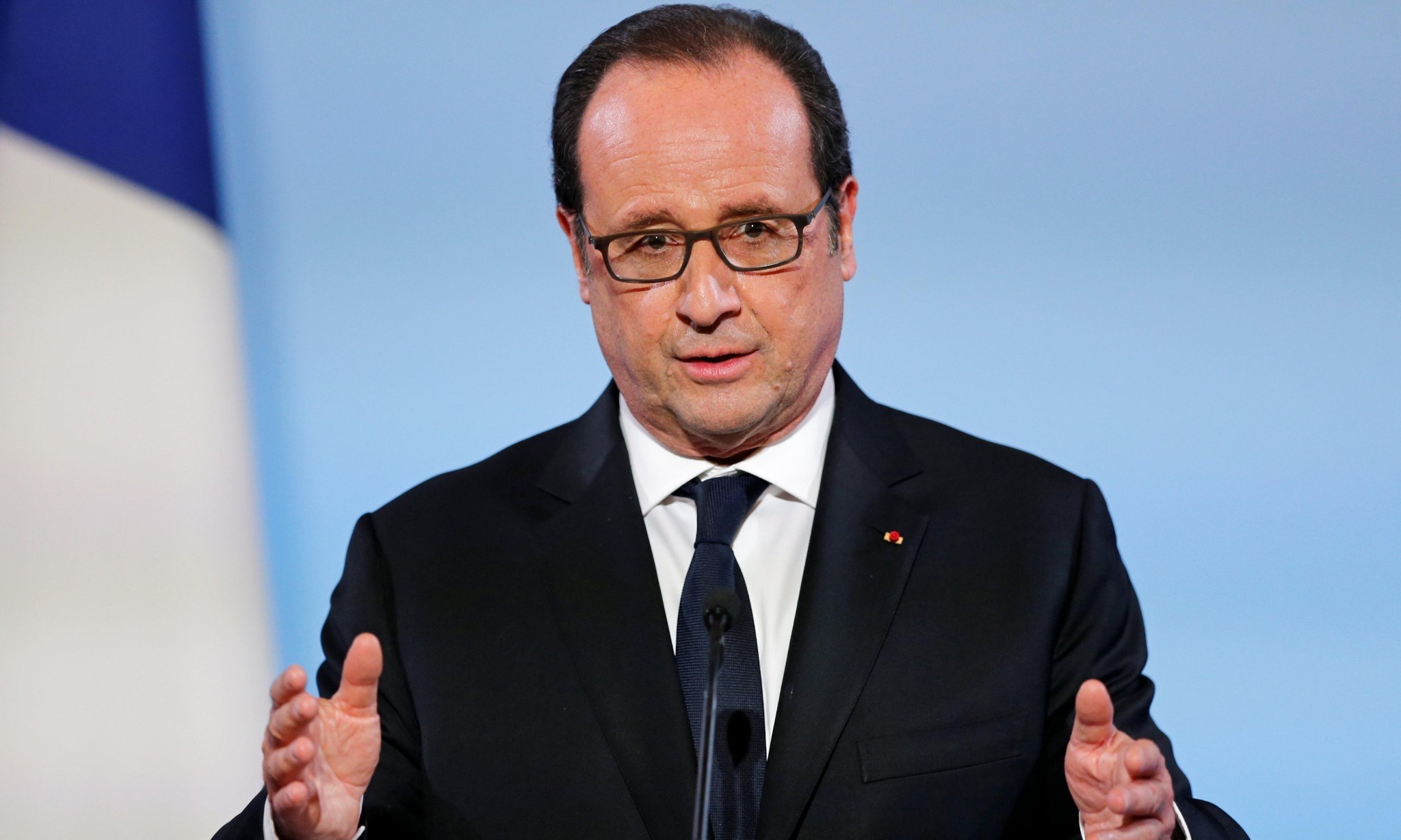François Hollande pardons woman for murder of husband