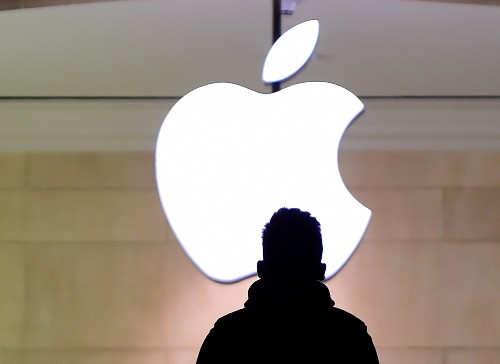 FBI to keep Apple guessing on San Bernardino iPhone hack