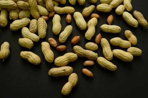 To fight peanut allergy, it's better to eat peanuts than avoid them
