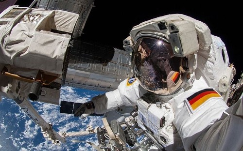 Selfies from outer space: Self-portraits by astronauts and robots far from Earth