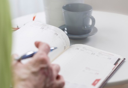 I Tried to Be a Morning Person for 30 Days. Here's What Worked (and What Didn't)