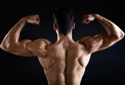 The Crazy Unhealthy Things Fitness Models Do Before a Photo Shoot