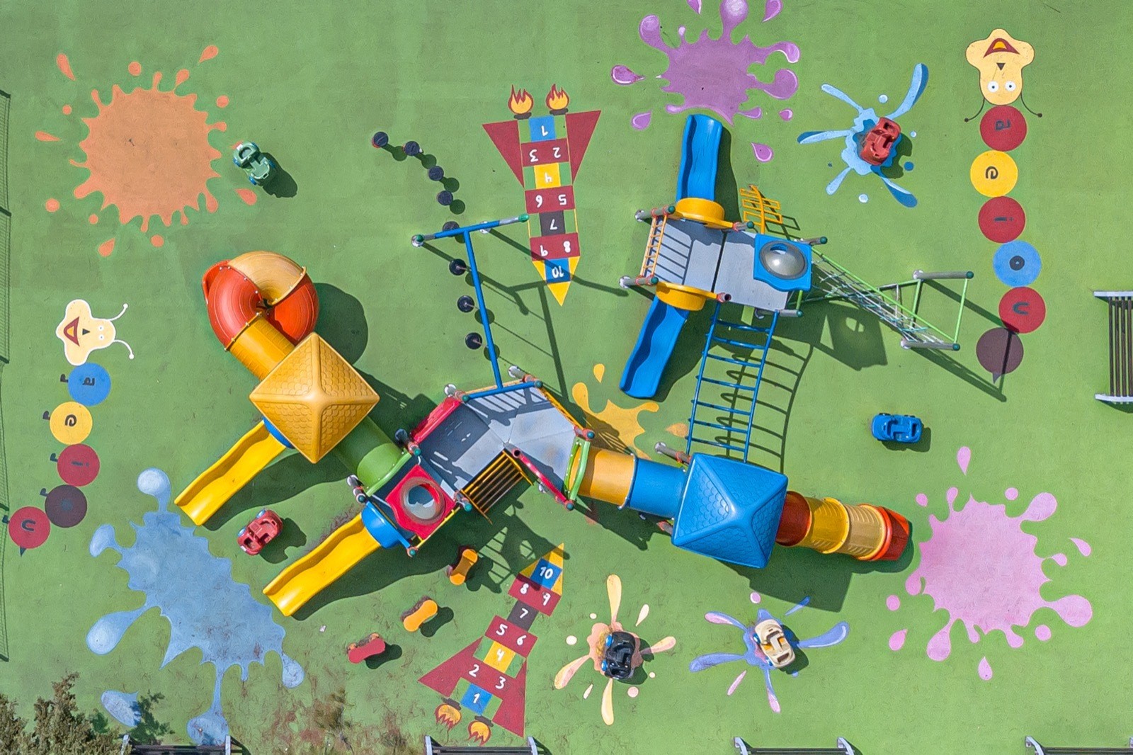Deserted Playgrounds, Earth Day at 50 and Top Images of the Week