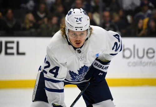 Kadri, Tavares lead Leafs past Kings