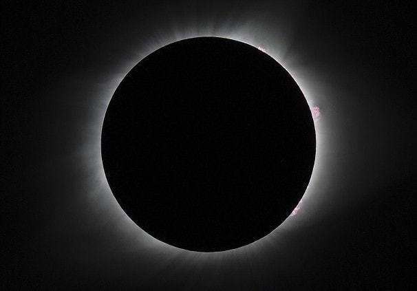 ‘We are all just mind-boggled:’ scenes from the total solar eclipse of 2017