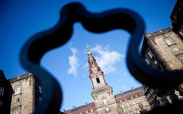 Denmark moves step closer to being a cashless country