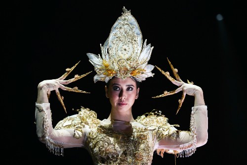 Art You Can Wear: Pictures
