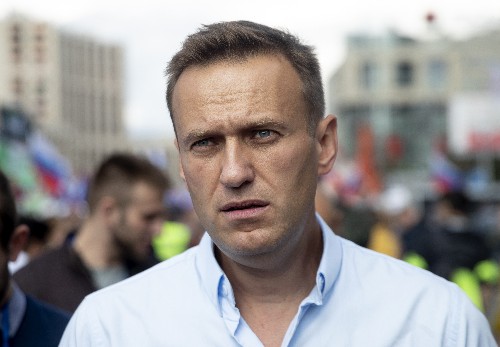Doctor: Russian opposition leader may have been poisoned