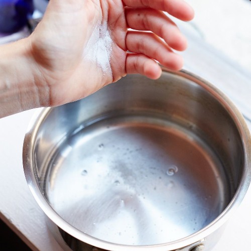 6 All-Natural Cleaning Products You Can Make at Home
