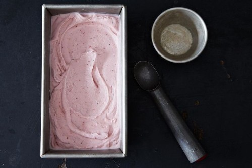 Vegan Strawberry Vanilla Coconut Ice Cream Recipe