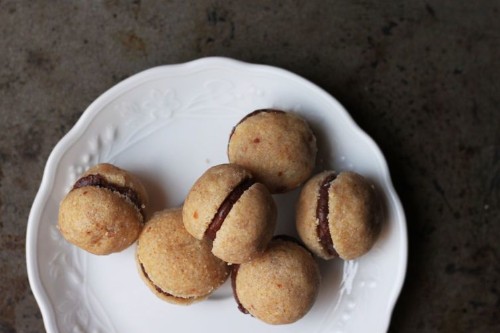How to Make Italian Chocolate-Filled Hazelnut Cookies