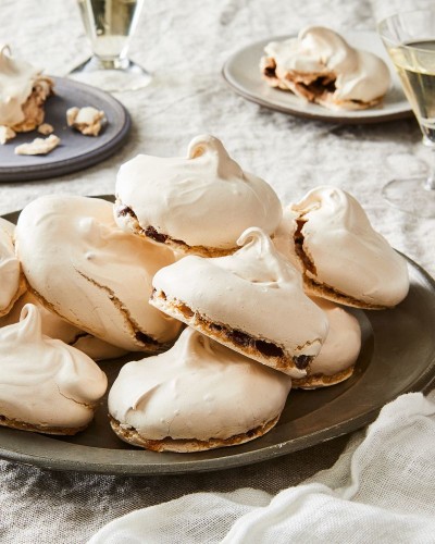 These 3-Ingredient Chewy Chocolate Meringues Are "Stupendously Good"