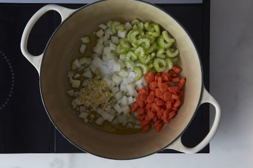 How to Make Vegetarian Minestrone Without a Recipe