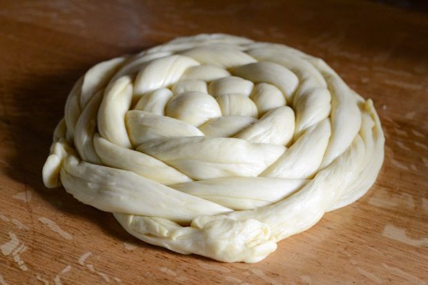 How to Make Challah Bread on the Grill