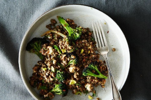 9 Make-Ahead Lunches That’ll Be the Envy of the Office