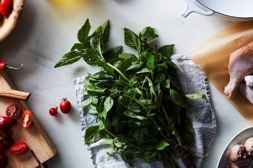 Memo: Make Jamie Oliver’s Crazy, Genius One-Pot Chicken ASAP