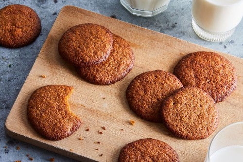 Gluten-Free Molasses Cookie - Easy 5-Ingredient Cookie Recipe