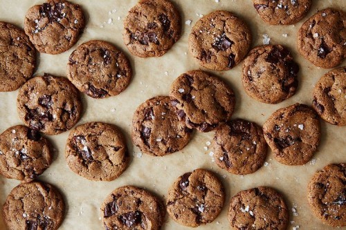 Chewy Vanilla Spice Cookies with Chocolate Chunks (Vegan, too!)