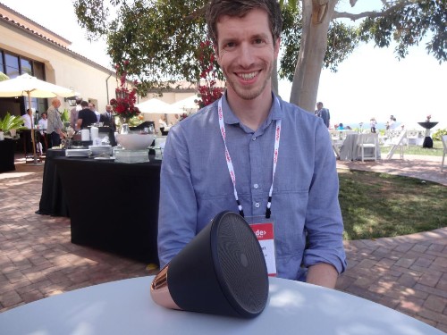 Cone - A Smart Wireless Speaker That Knows What You Want To Hear