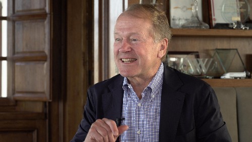 How Cisco's Former CEO Turned A Secret 'Disability' Into His Greatest Strength