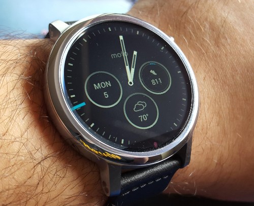 Motorola Puts The Personal Touch On Smartwatches